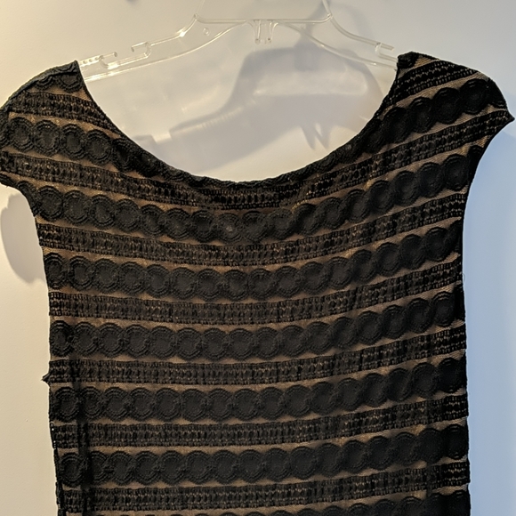 Max studio bodycon lace dress - Picture 2 of 5